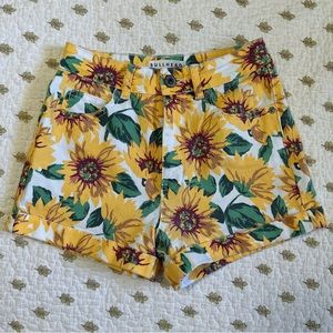 Bullhead Sunflower Print Shorts